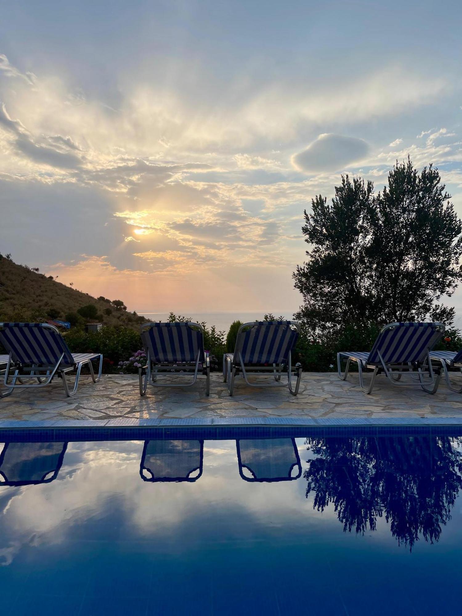 Villa Neimi Ксамил Экстерьер фото